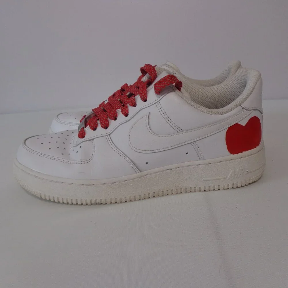 Nike Air‎ Force 1 White Sneakers w. Hand Painted Heart DD8959-100 Women's Sz 9.5